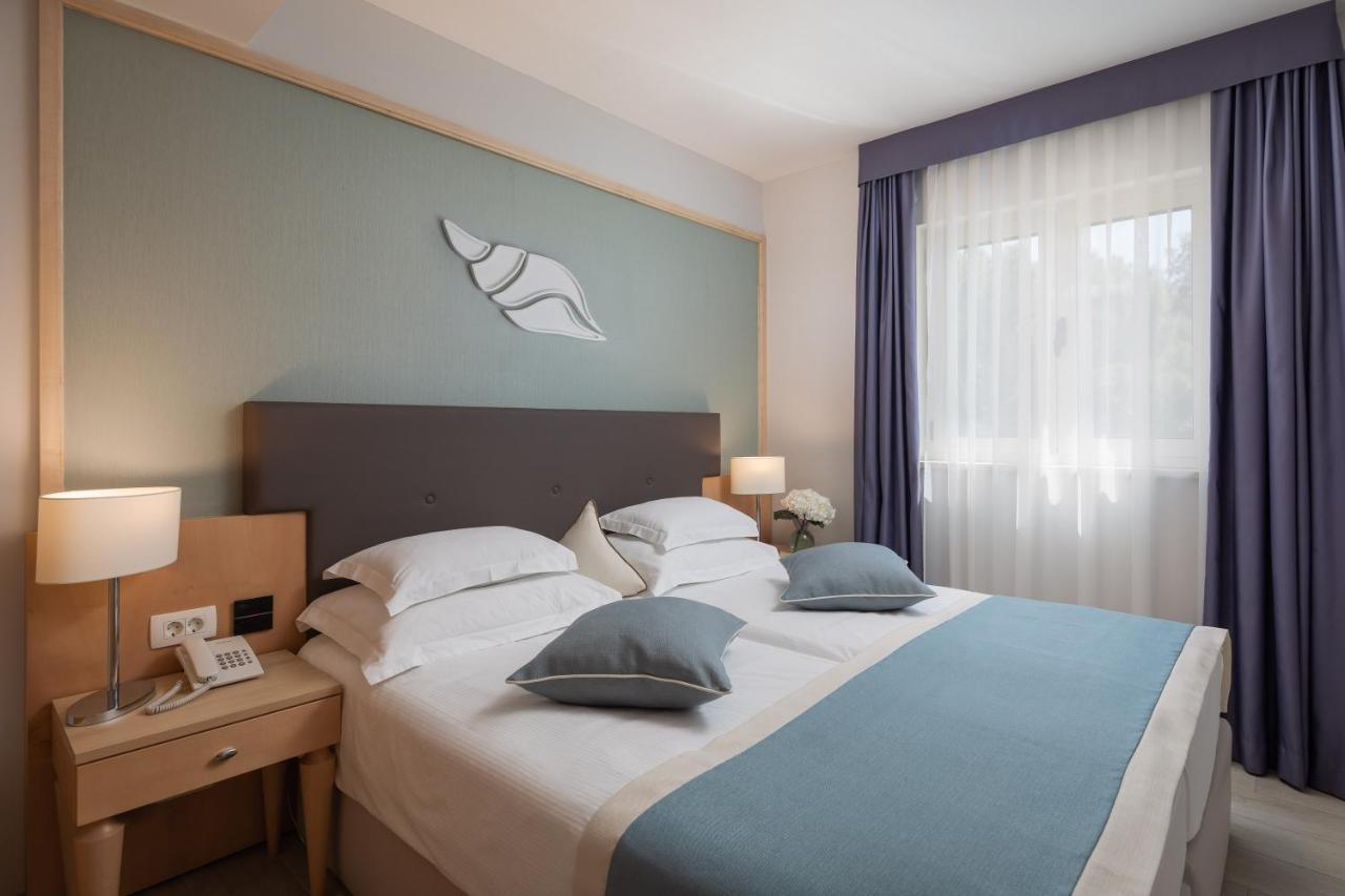 Aparthotel Flora Tučepi Eksteriør billede