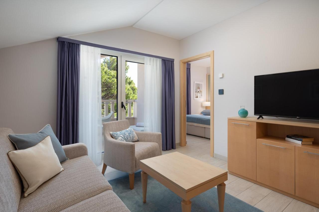 Aparthotel Flora Tučepi Eksteriør billede