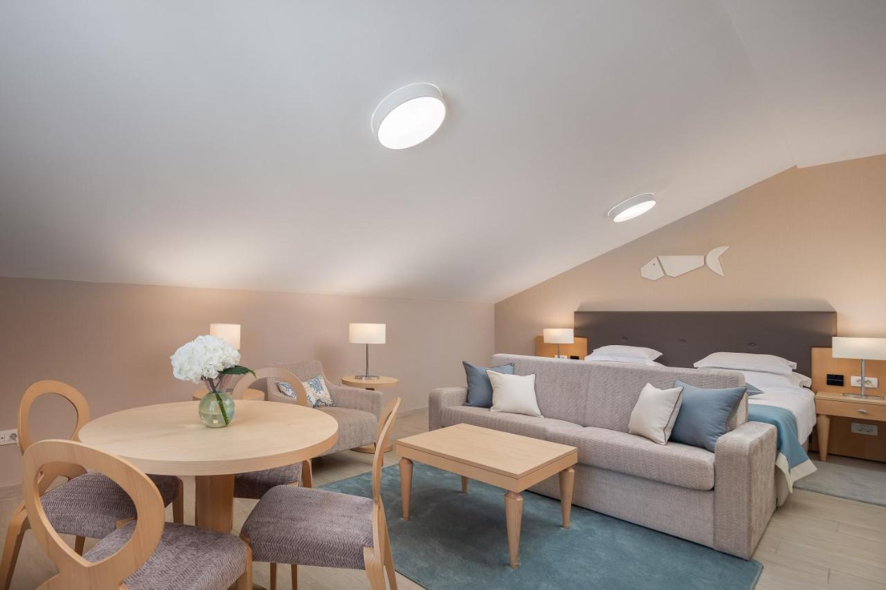 Aparthotel Flora Tučepi Eksteriør billede