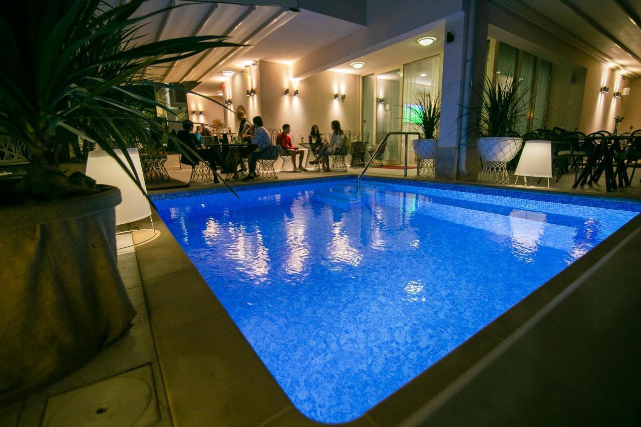Aparthotel Flora Tučepi Eksteriør billede